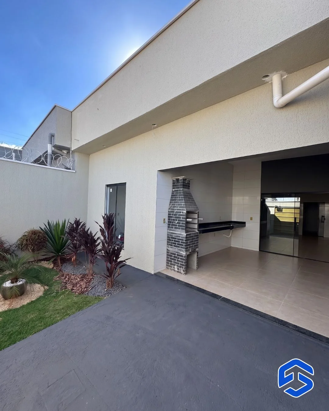 Casa 2 Quartos (1 suíte) St. Nova Morada em Inhumas